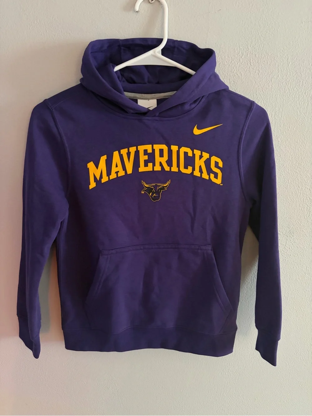 Nike Minnesota State Mankato Mavericks Hoodie Purple Sweatshirt Youth Size Small